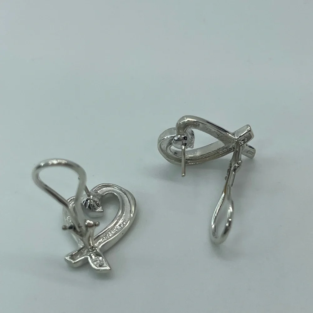 Tiffany & Co. Vintage Large Paloma Picasso Loving Heart Earrings - Picture 14 of 16